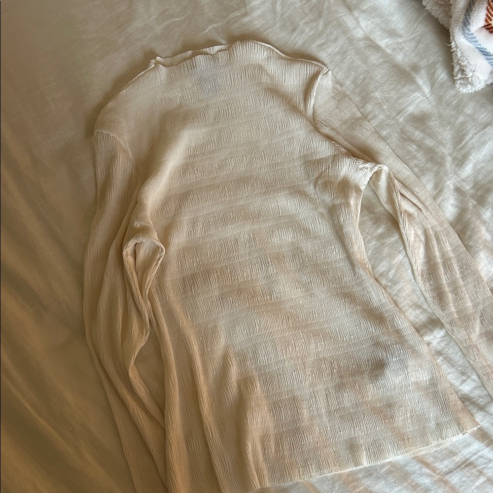 H&M Ivory Textured Blouse